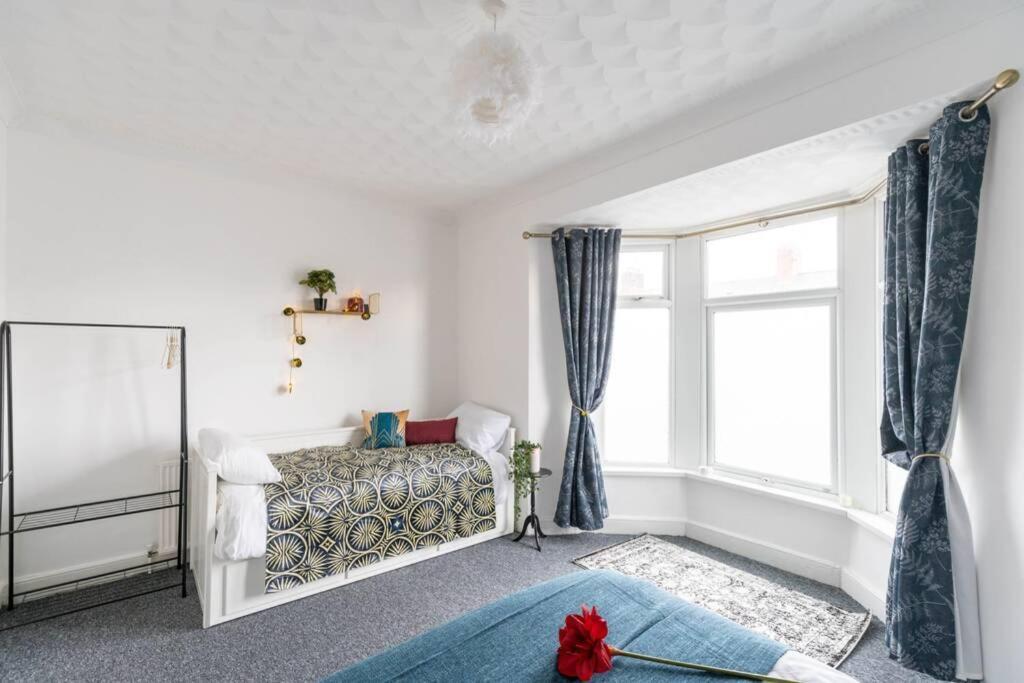 The Gatsby - Beautiful Spacious Central House Cardiff Exterior photo